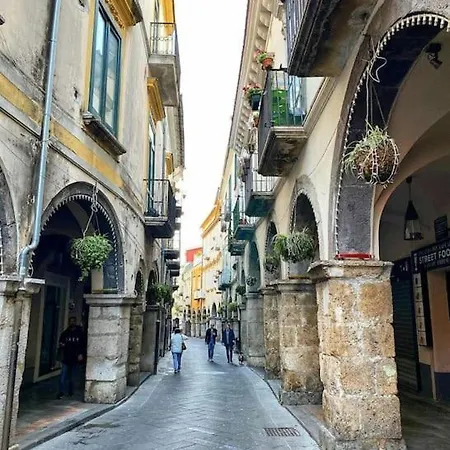 Termesele 'al Vico' Apartment